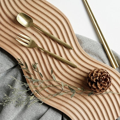 Wavy tray